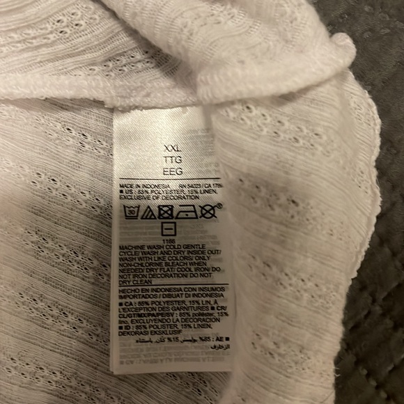 Flutter-Sleeve Crochet Lace-Trimmed Pointelle-Knit Swing Blouse for Women - Picture 4 of 4